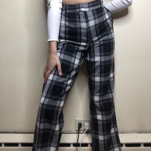 Gap Tailor Crop - Plaid print (Women’s 8R)